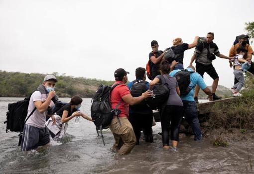 migrantes venezolanos en texas