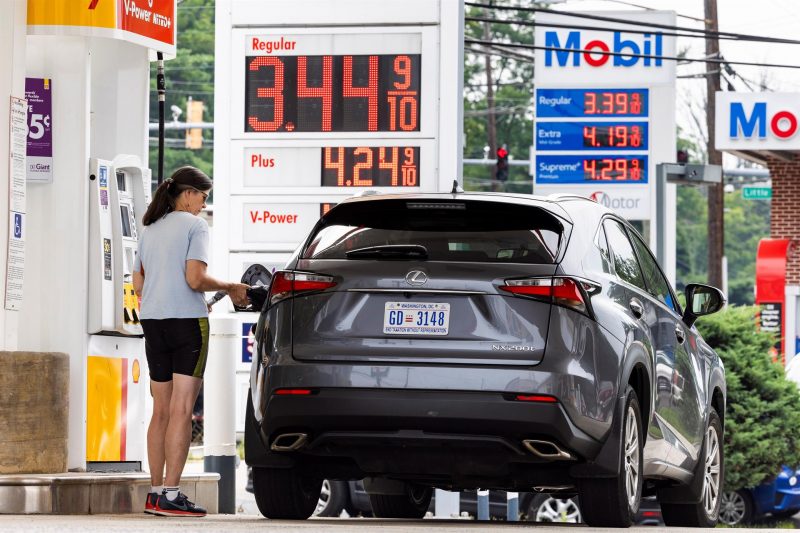 El precio de la gasolina en EEUU sube así como también los precios del petróleo llegando este último por encima de los 100 dólares